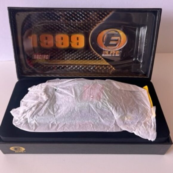 Bobby Labonte #18 NASCAR Racers 1999 Pontiac Elite 1:24 Diecast Car - Picture 14 of 14